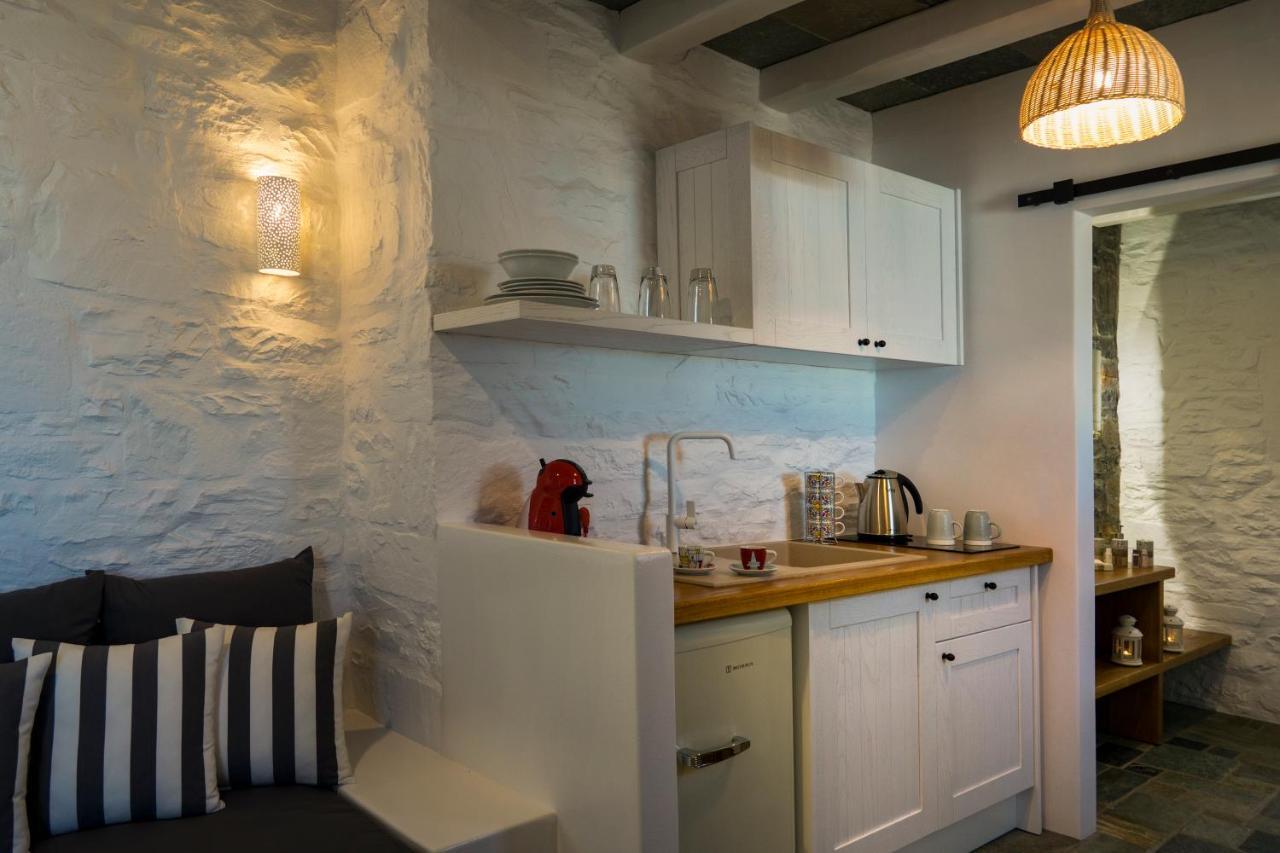Maris Private Residence Folegandros Town Exterior photo